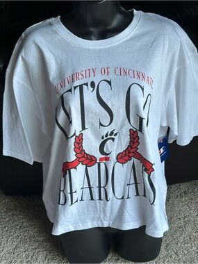 NWT Champion University of Cincinnati "Let's Go Bearcats" Graphic Tee